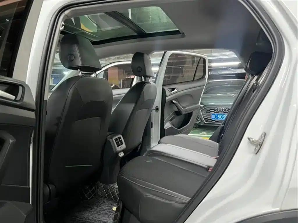 T-Cross 2021 1.5L Automatic 30th Anniversary Edition — миниатюра 8