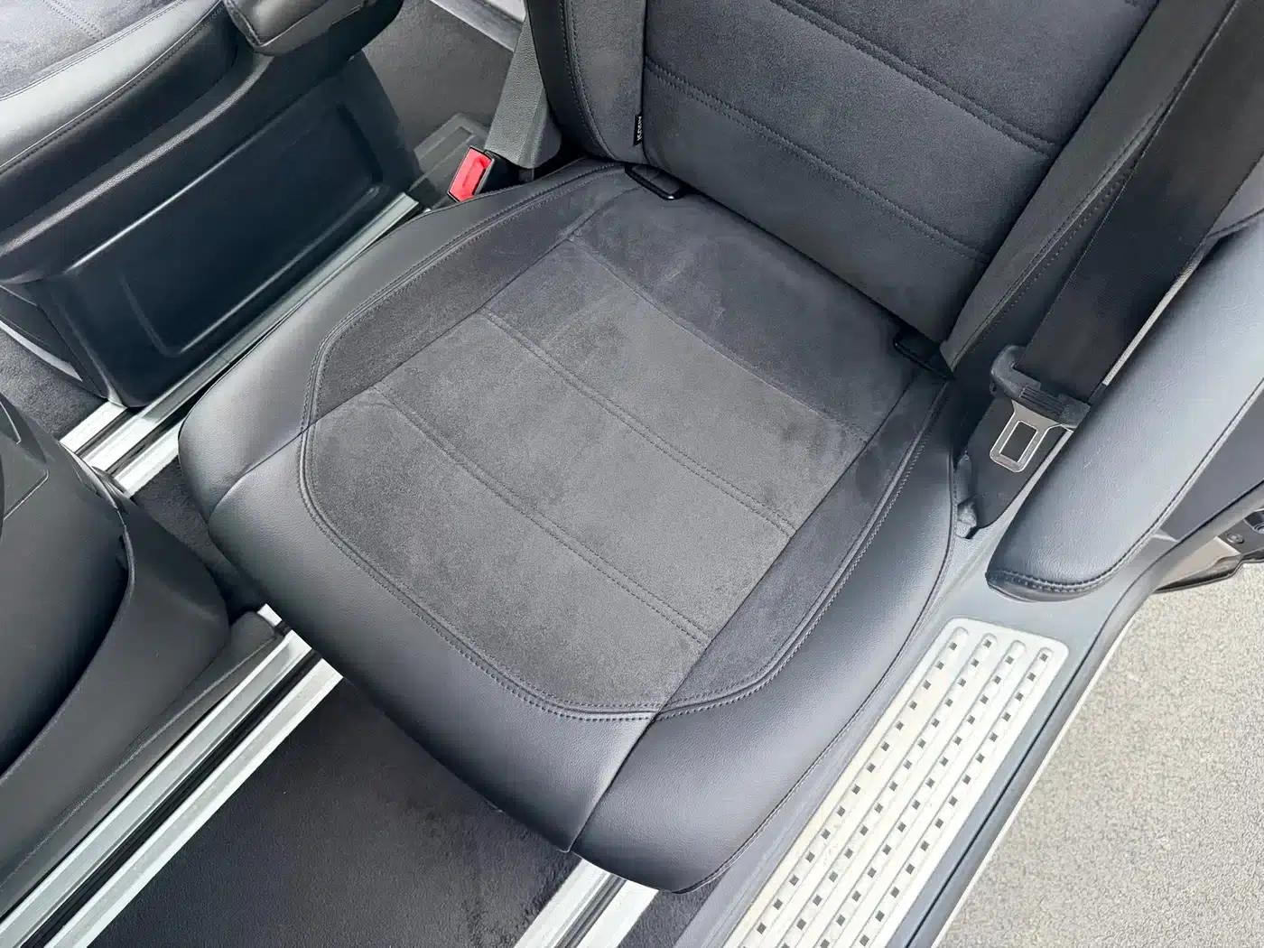 Multivan 2017 2.0TSI 4WD Explorer Edition 7-seater — миниатюра 18