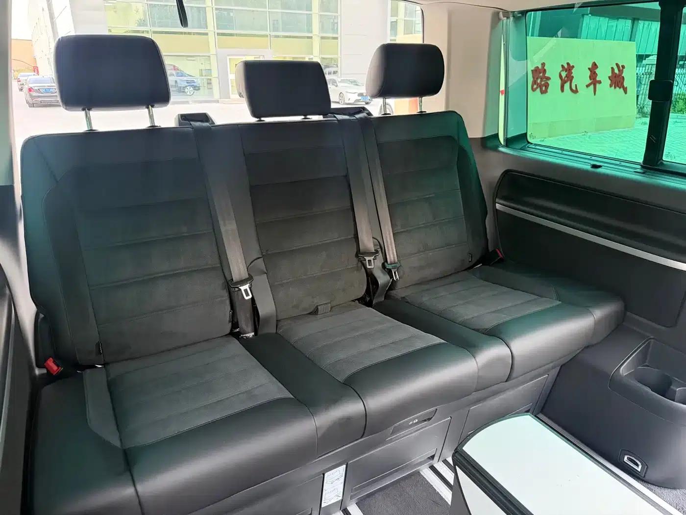 Multivan 2017 2.0TSI 4WD Explorer Edition 7-seater — миниатюра 21
