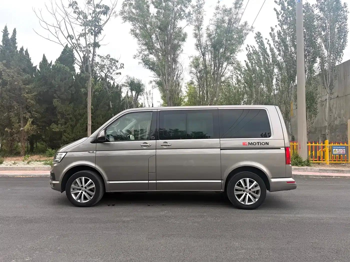 Multivan 2017 2.0TSI 4WD Explorer Edition 7-seater — миниатюра 4
