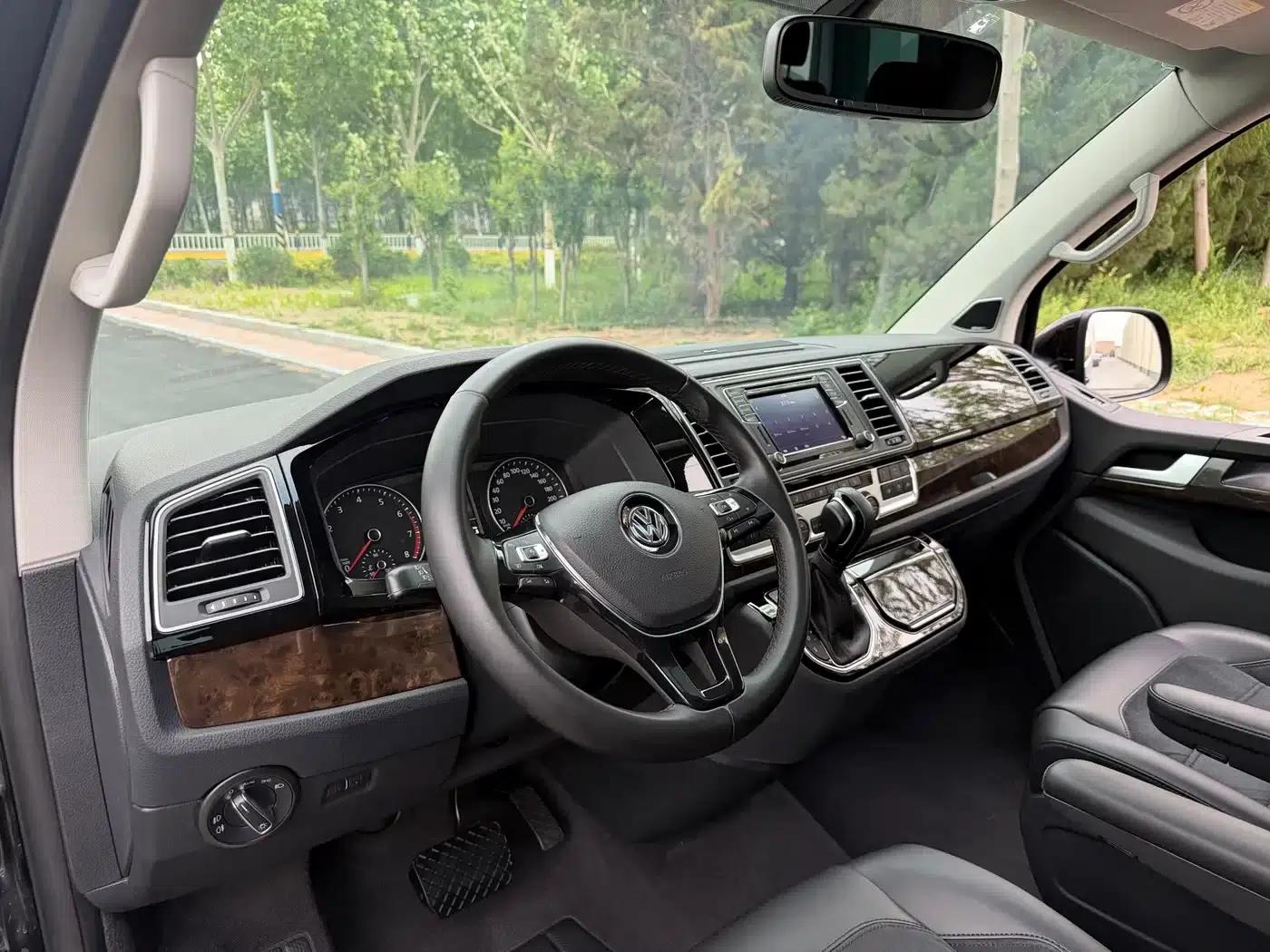 Multivan 2018 2.0TSI 4WD Explorer Edition 7-seater — миниатюра 12