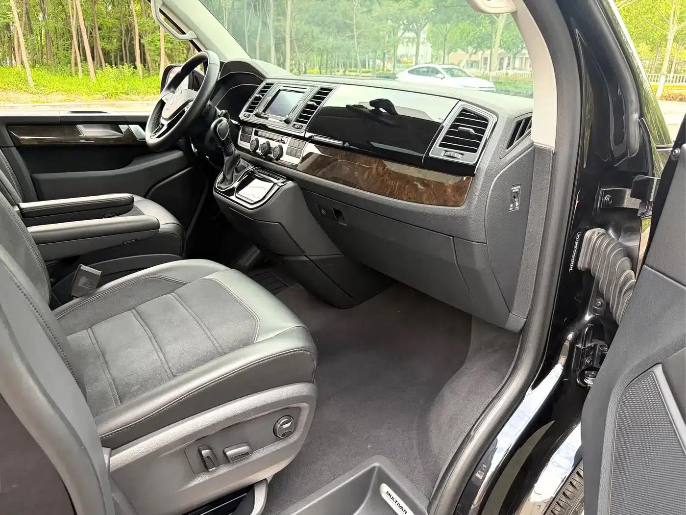 Multivan 2018 2.0TSI 4WD Explorer Edition 7-seater — миниатюра 15