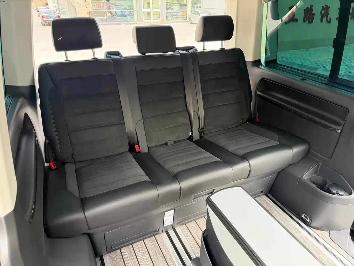 Multivan 2018 2.0TSI 4WD Explorer Edition 7-seater — миниатюра 22