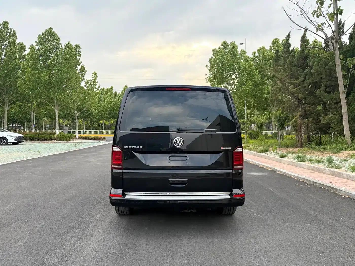 Multivan 2018 2.0TSI 4WD Explorer Edition 7-seater — миниатюра 6