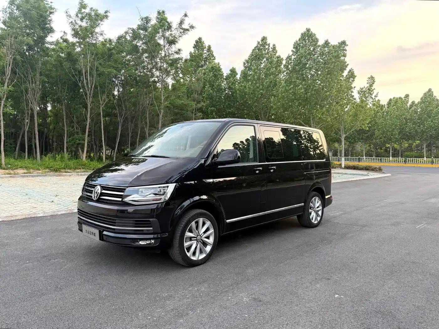 Multivan 2019 2.0TSI 2WD Luxury 7-Seater — миниатюра 1