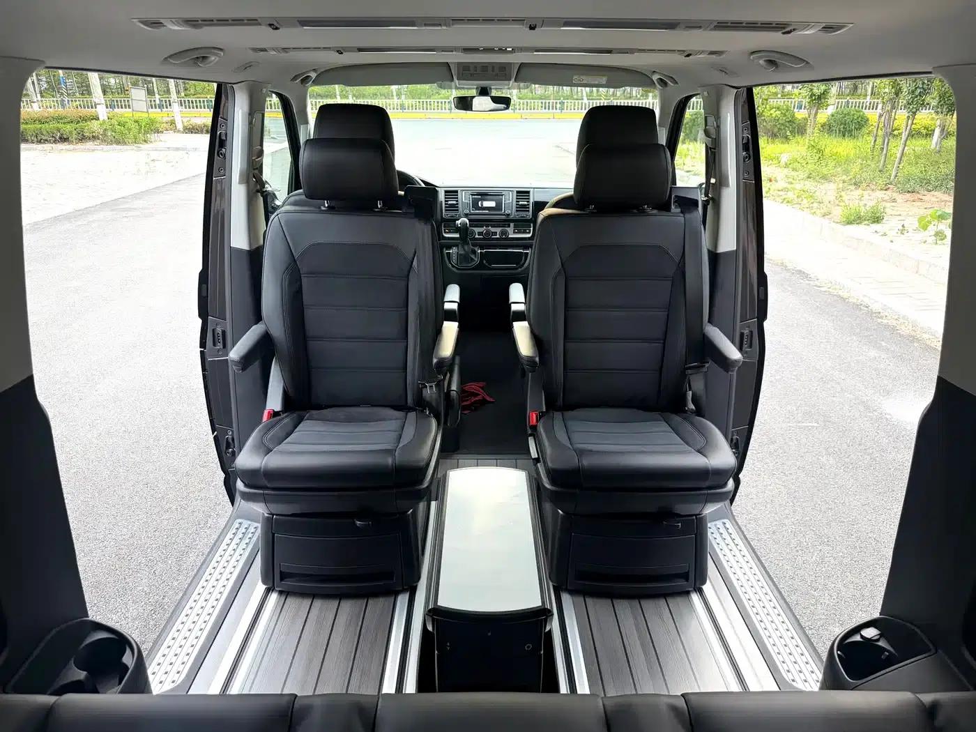 Multivan 2019 2.0TSI 2WD Luxury 7-Seater — миниатюра 18