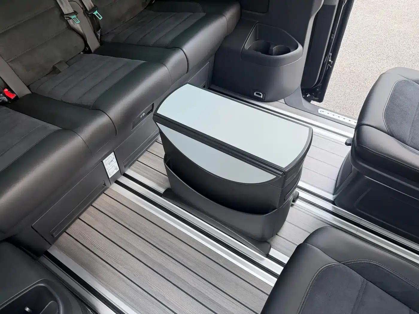 Multivan 2019 2.0TSI 2WD Luxury 7-Seater — миниатюра 21
