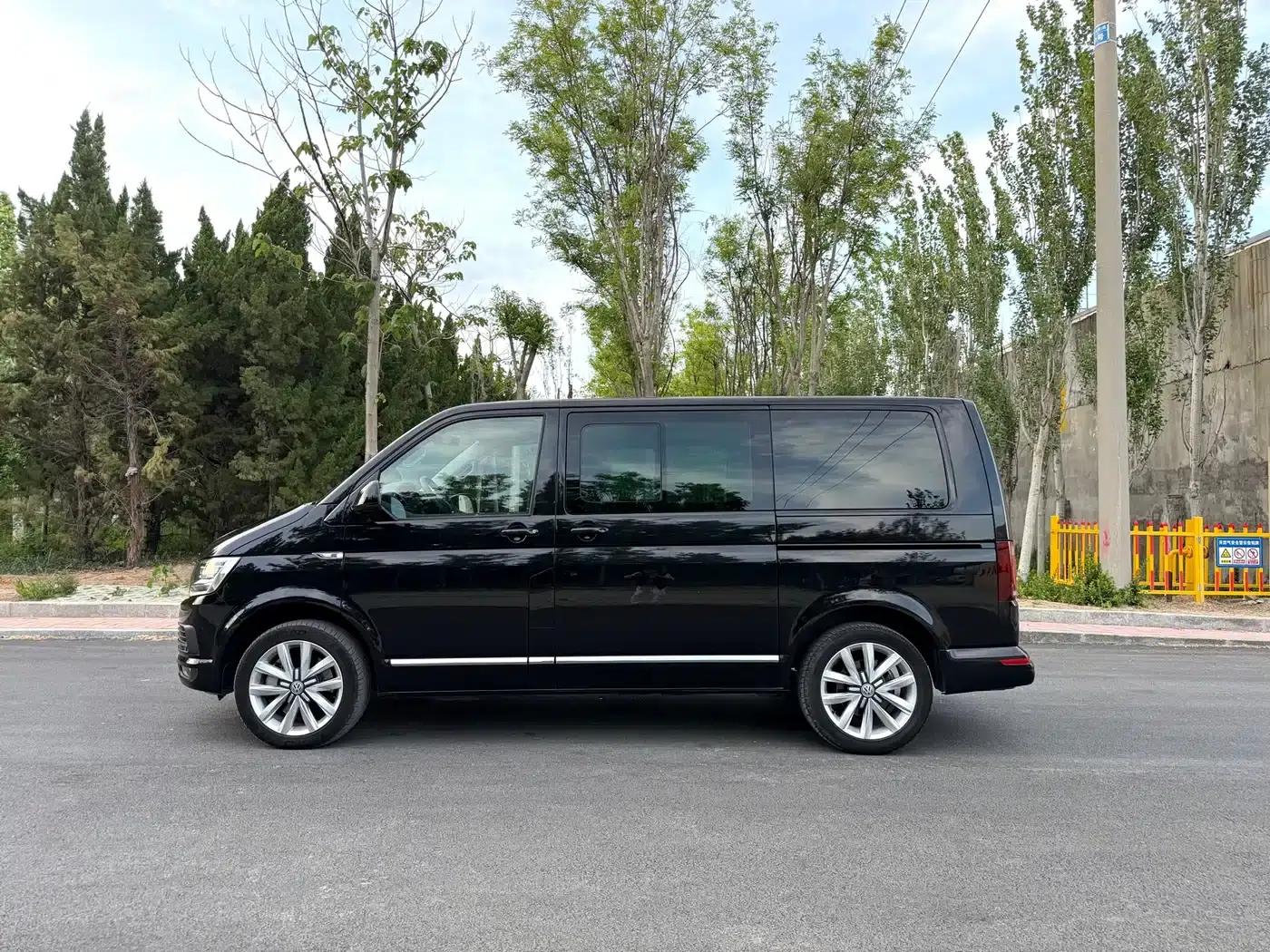 Multivan 2019 2.0TSI 2WD Luxury 7-Seater — миниатюра 4