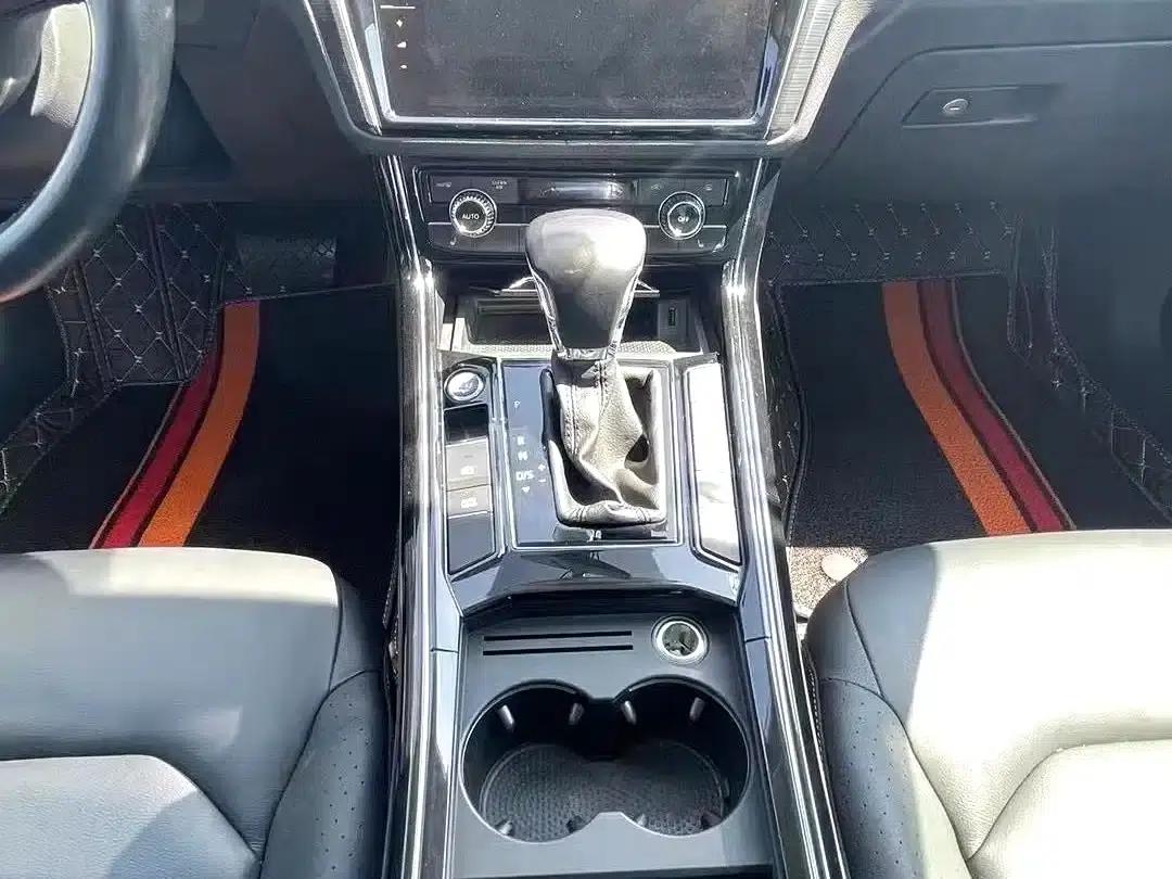 Phideon 2019 380TSI 2WD Business Edition (National V Emission Standard) — миниатюра 7