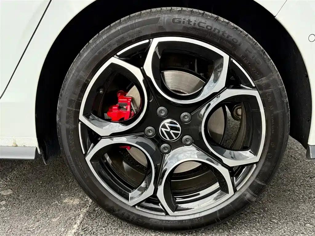 2025 Golf GTI 380TSI DSG GTI — миниатюра 18