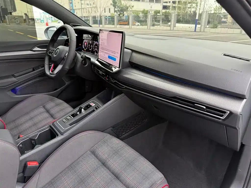 2025 Golf GTI 380TSI DSG GTI — миниатюра 22