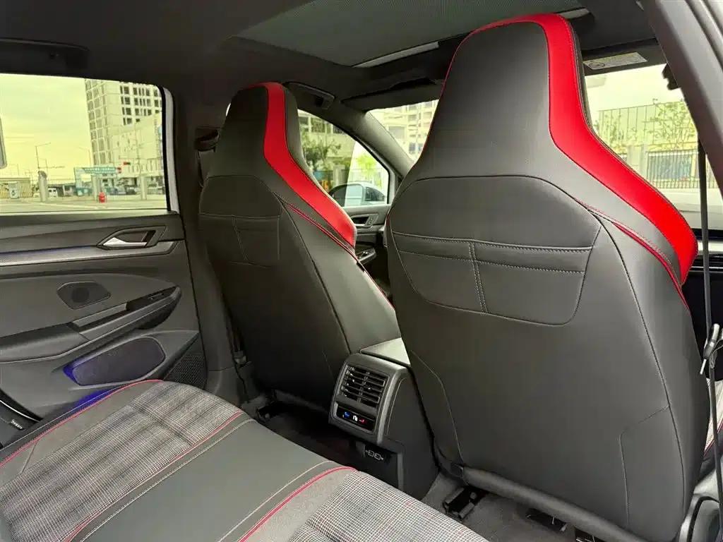 2025 Golf GTI 380TSI DSG GTI — миниатюра 25