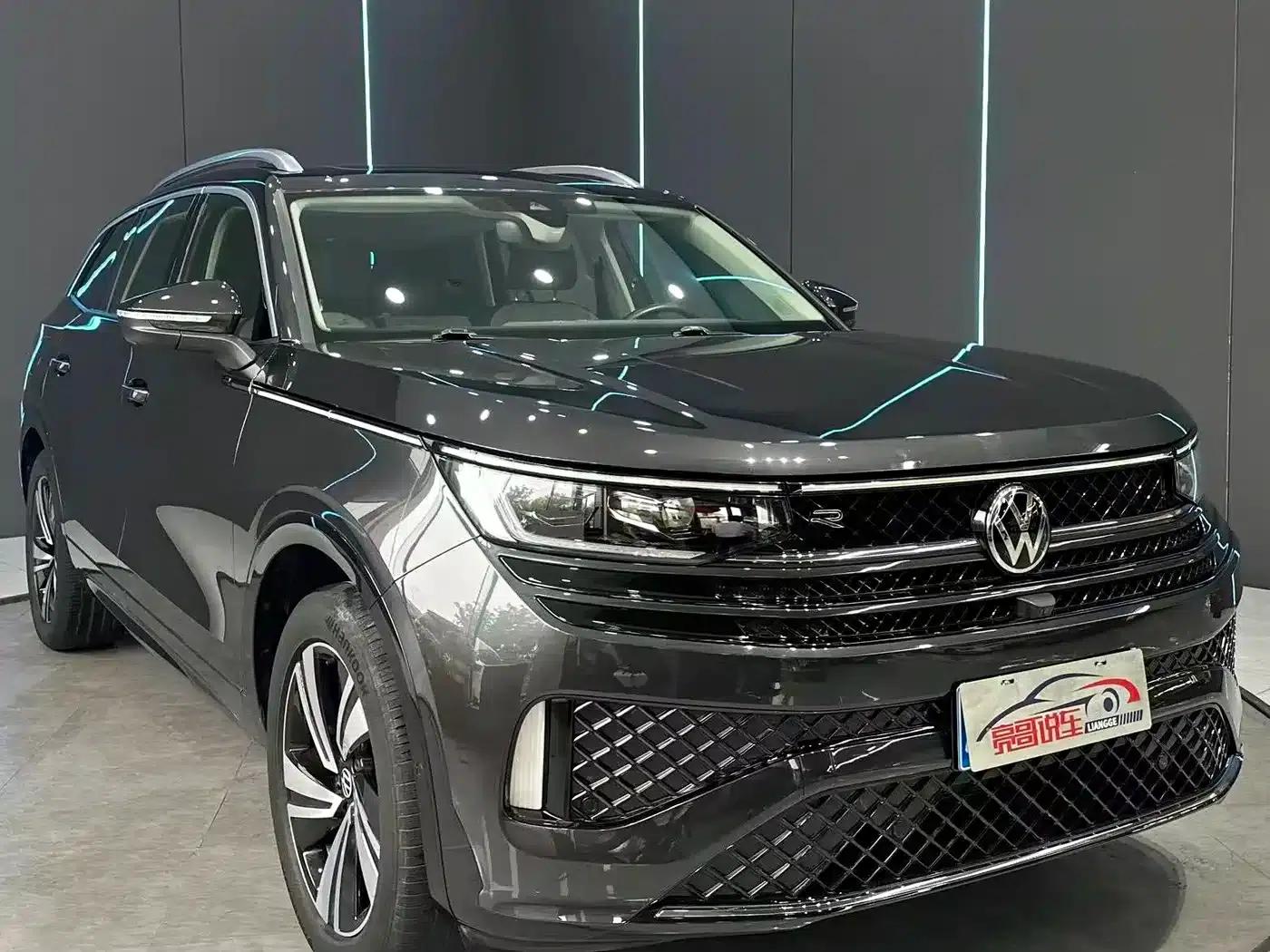 2024 Range Rover 380TSI AWD R-Line Cruiser — миниатюра 3