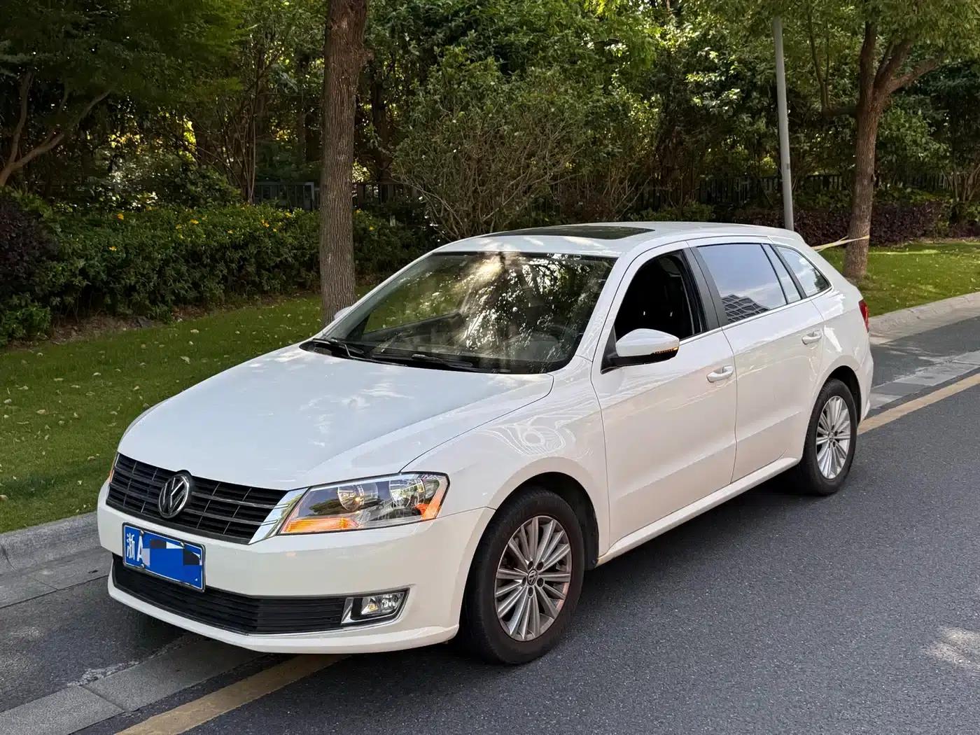 Lavida Gran Turismo 2013 1.4TSI Automatic Comfort Model — миниатюра 1
