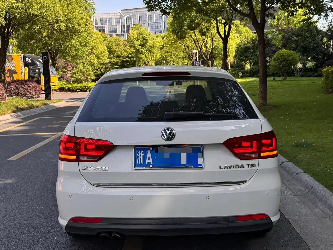 Lavida Gran Turismo 2013 1.4TSI Automatic Comfort Model — миниатюра 5