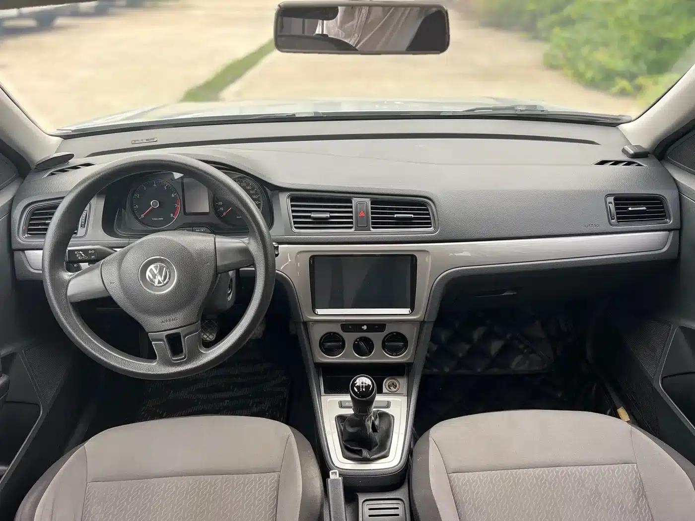 Lavida Gran Turismo 2013 1.6L Manual Fashion Edition — миниатюра 5
