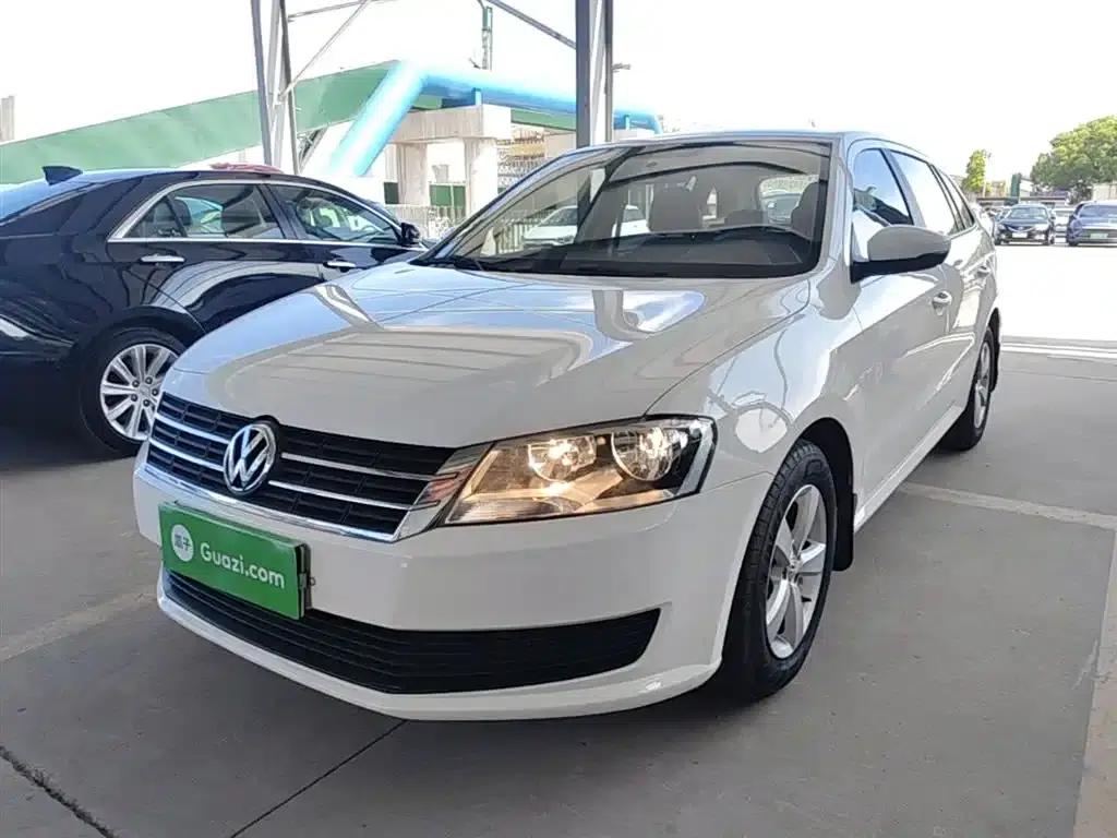 Lavida Gran Turismo 2013 1.6L Automatic Fashion Edition — миниатюра 1
