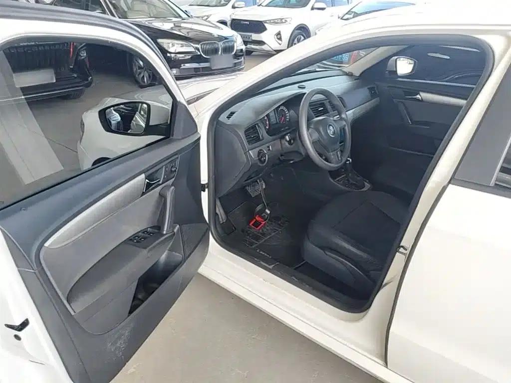Lavida Gran Turismo 2013 1.6L Automatic Fashion Edition — миниатюра 16