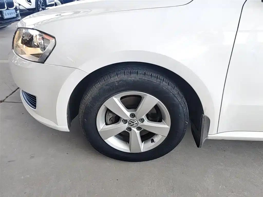 Lavida Gran Turismo 2013 1.6L Automatic Fashion Edition — миниатюра 23