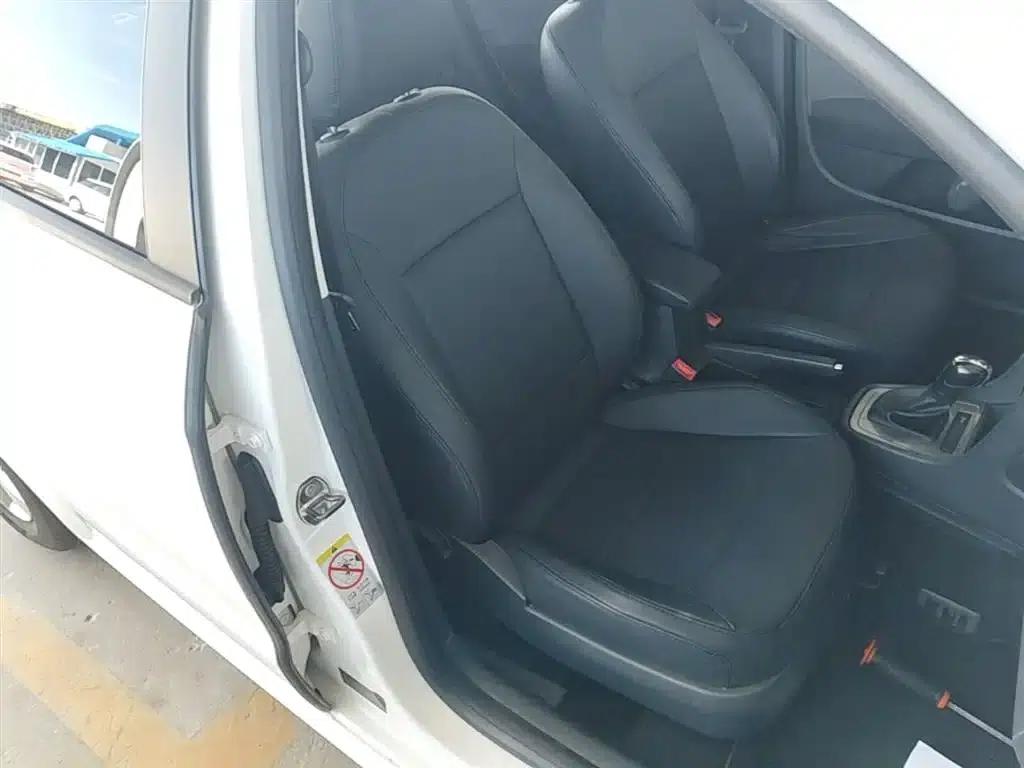 Lavida Gran Turismo 2013 1.6L Automatic Fashion Edition — миниатюра 25