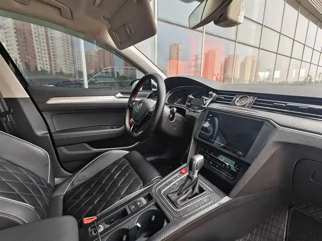2020 Volkswagen Passat GTE Plug-in Hybrid GTE Premium — миниатюра 15