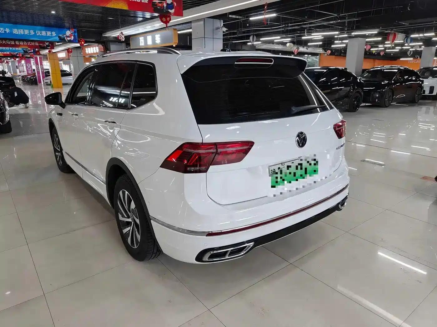Tiguan L Plug-in Hybrid 2022 430PHEV Plug-in Hybrid Flagship Edition — миниатюра 2