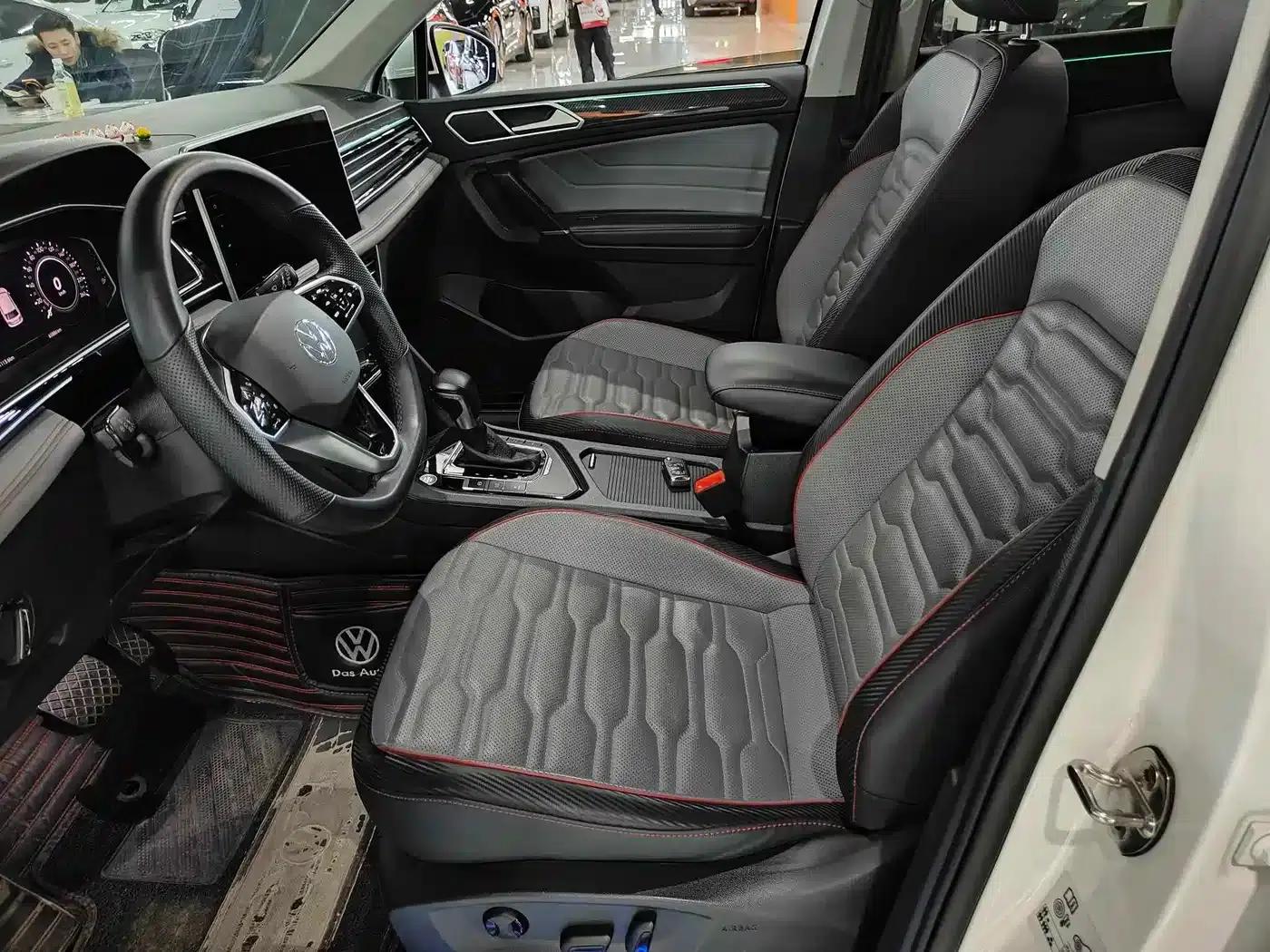 Tiguan L Plug-in Hybrid 2022 430PHEV Plug-in Hybrid Flagship Edition — миниатюра 4