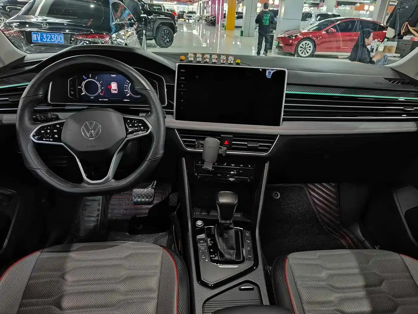 Tiguan L Plug-in Hybrid 2022 430PHEV Plug-in Hybrid Flagship Edition — миниатюра 6