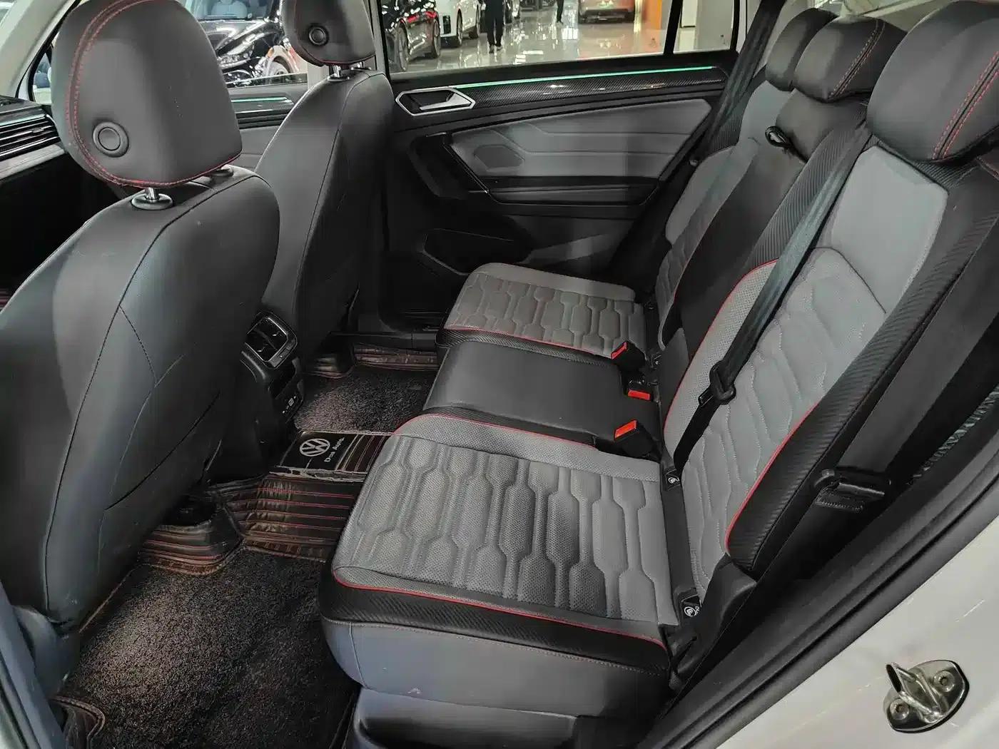 Tiguan L Plug-in Hybrid 2022 430PHEV Plug-in Hybrid Flagship Edition — миниатюра 7