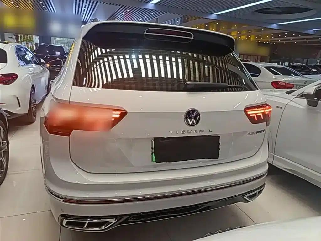2022 Volkswagen Tiguan L Plug-in Hybrid 430PHEV Premium Edition — миниатюра 6