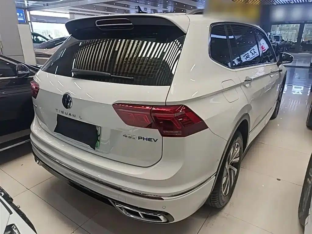 2022 Volkswagen Tiguan L Plug-in Hybrid 430PHEV Premium Edition — миниатюра 7
