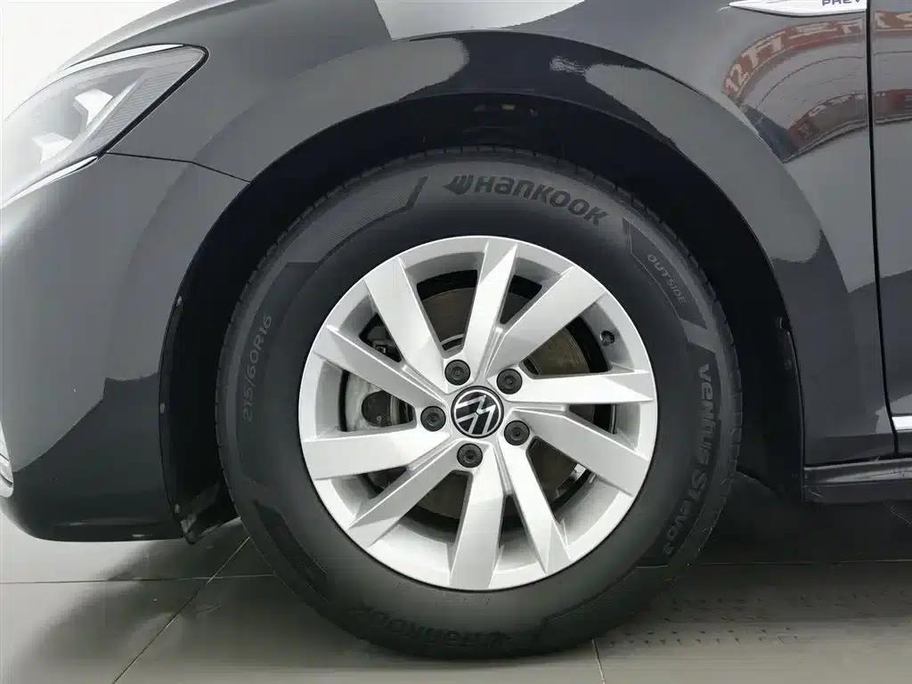 2022 Volkswagen Passat Plug-in Hybrid 430PHEV Hybrid Business Edition — миниатюра 17