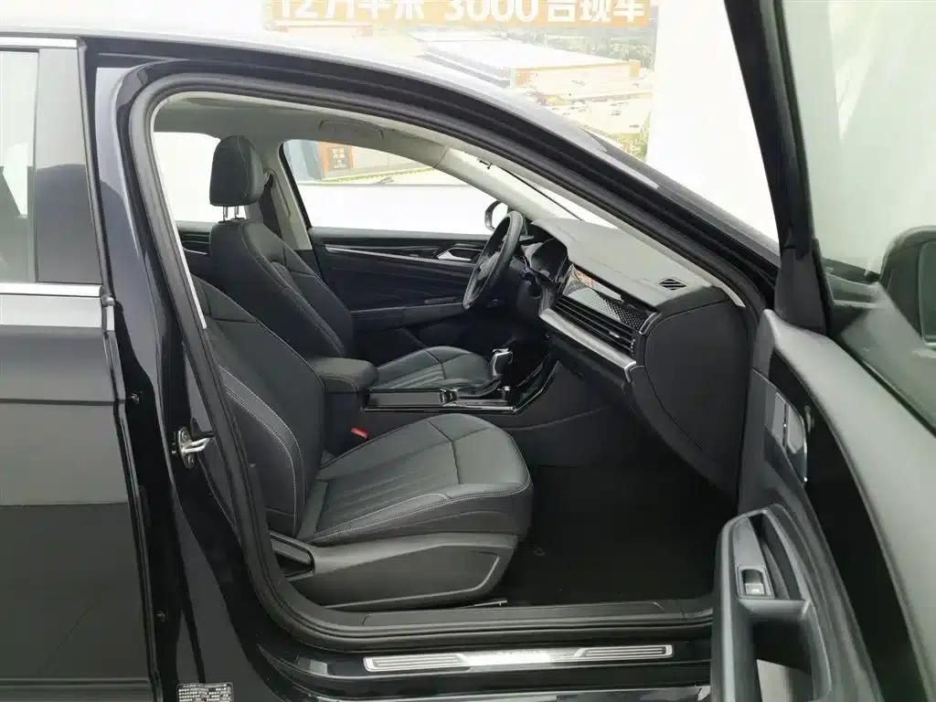 2022 Volkswagen Passat Plug-in Hybrid 430PHEV Hybrid Business Edition — миниатюра 23