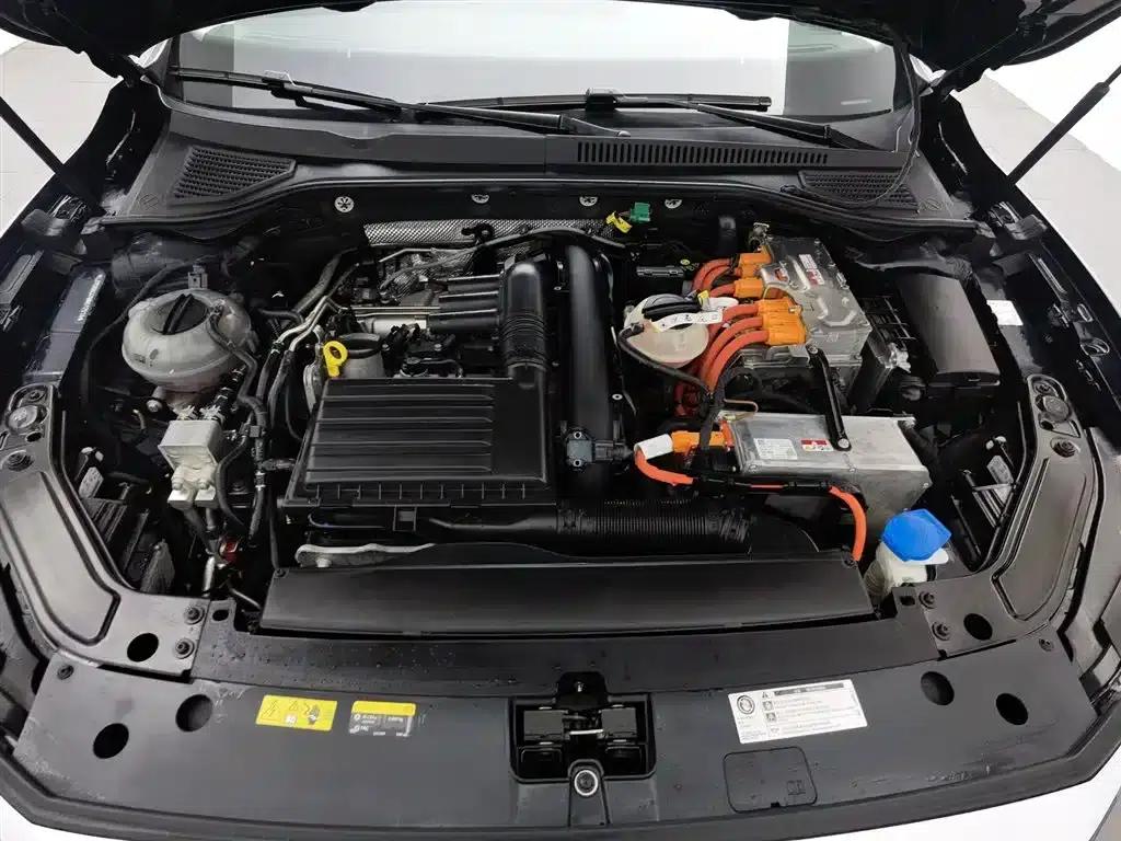 2022 Volkswagen Passat Plug-in Hybrid 430PHEV Hybrid Business Edition — миниатюра 6