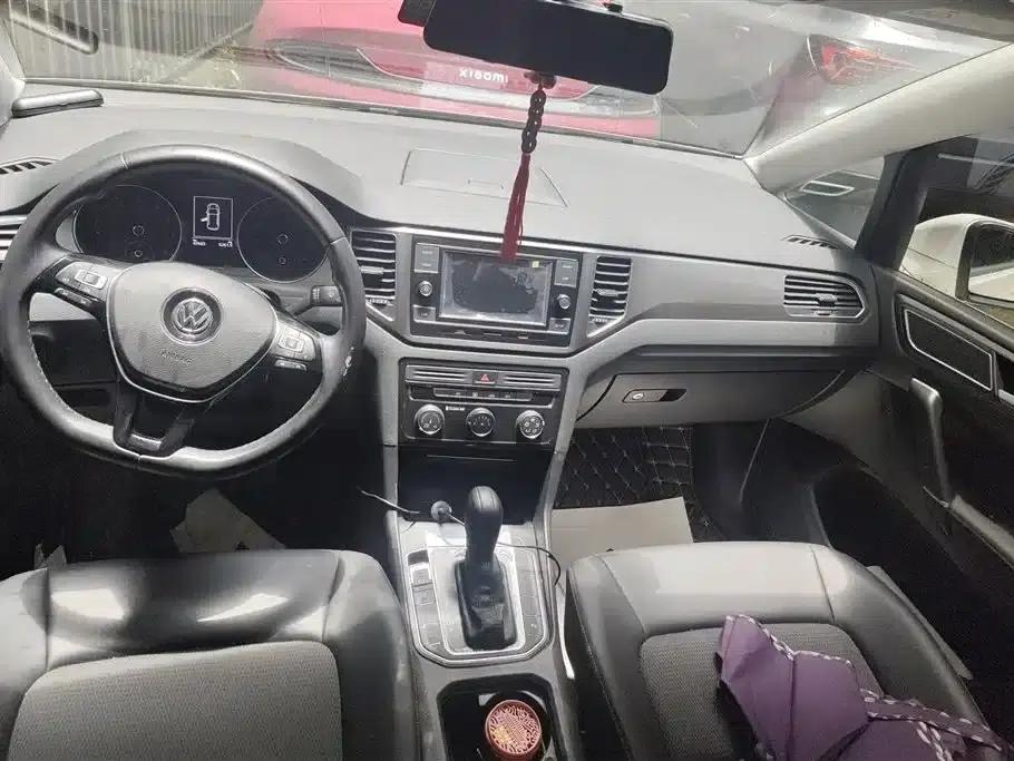 Golf Sportsvan 2018 230TSI Automatic Entry-Level — миниатюра 12