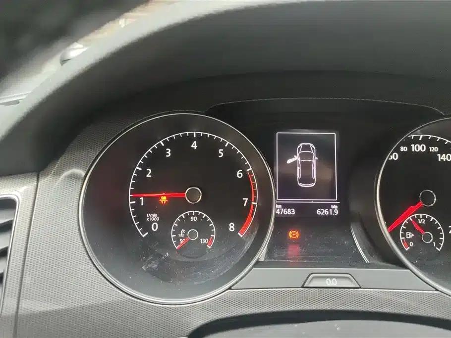 Golf Sportsvan 2018 230TSI Automatic Entry-Level — миниатюра 14