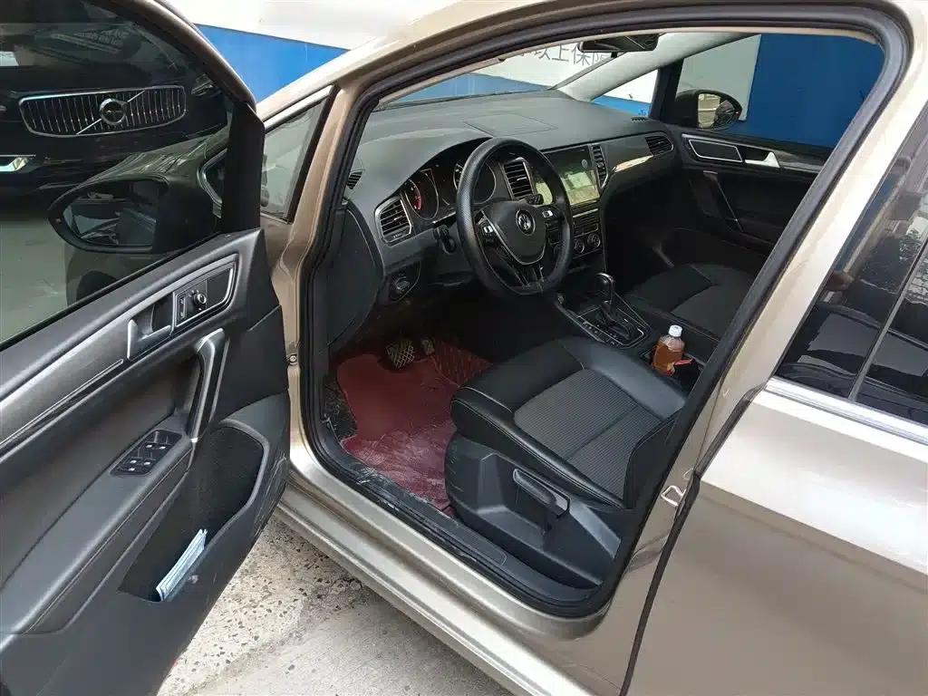 Golf Sportsvan 2018 230TSI Automatic Entry-Level — миниатюра 12