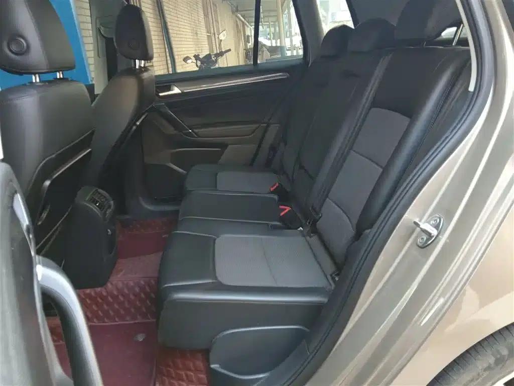 Golf Sportsvan 2018 230TSI Automatic Entry-Level — миниатюра 13