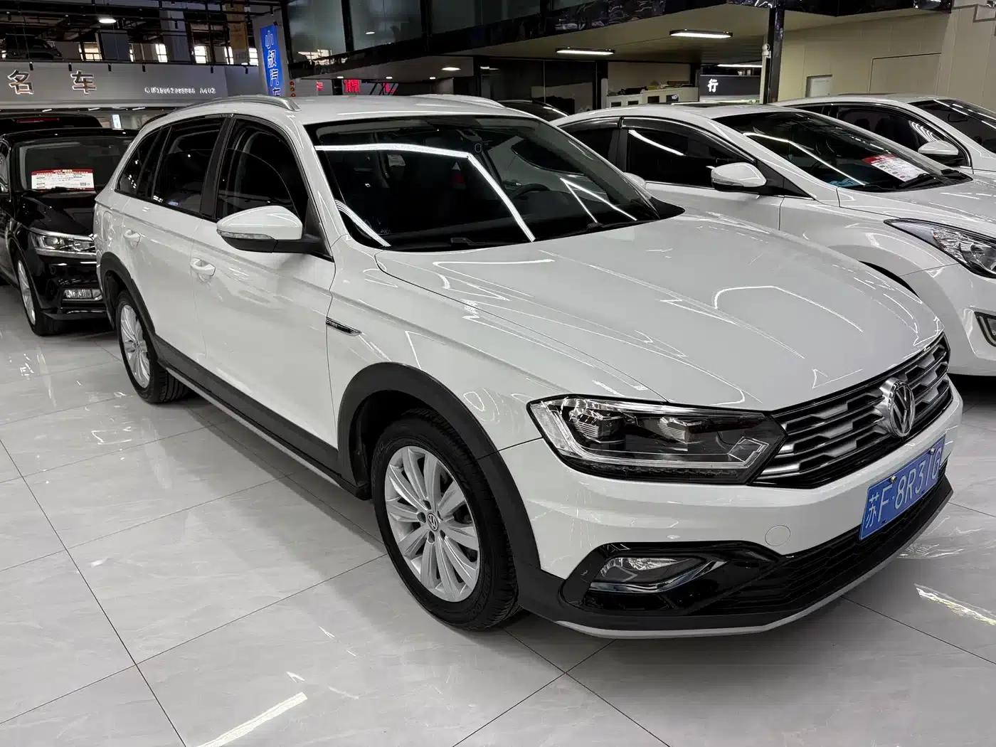 C-TREK 2018 1.5L Automatic Fashion Model — миниатюра 3