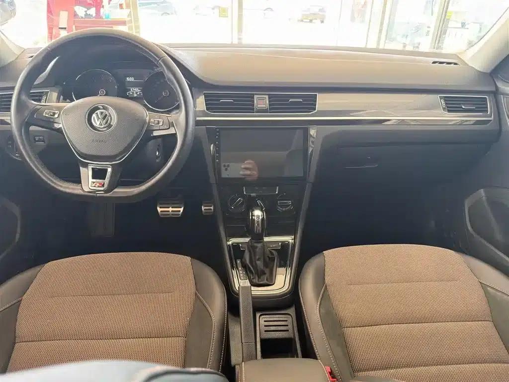 C-TREK 2018 1.5L Automatic Fashion Model — миниатюра 8