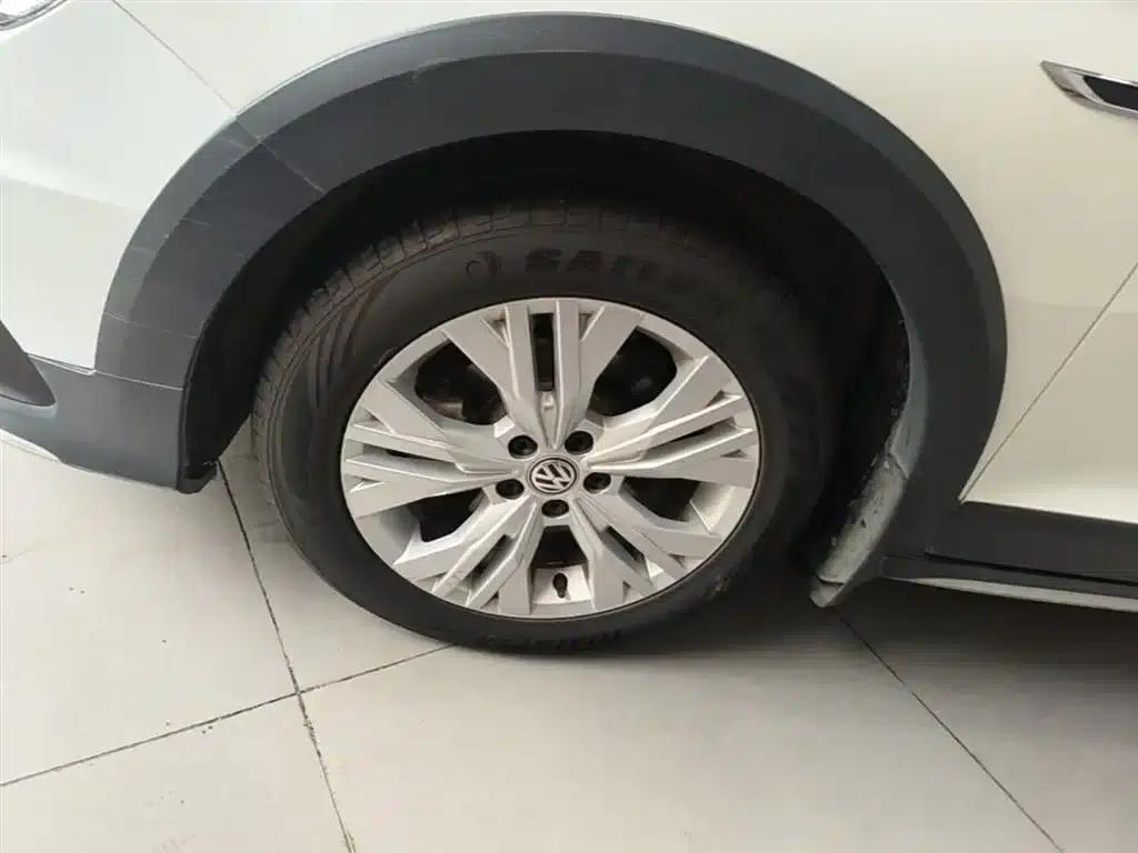 C-TREK 2017 1.6L Automatic Comfort Model — миниатюра 23
