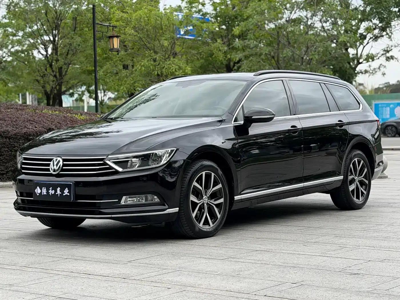 Passat Variant 2018 380TSI 2WD Comfortline — миниатюра 1