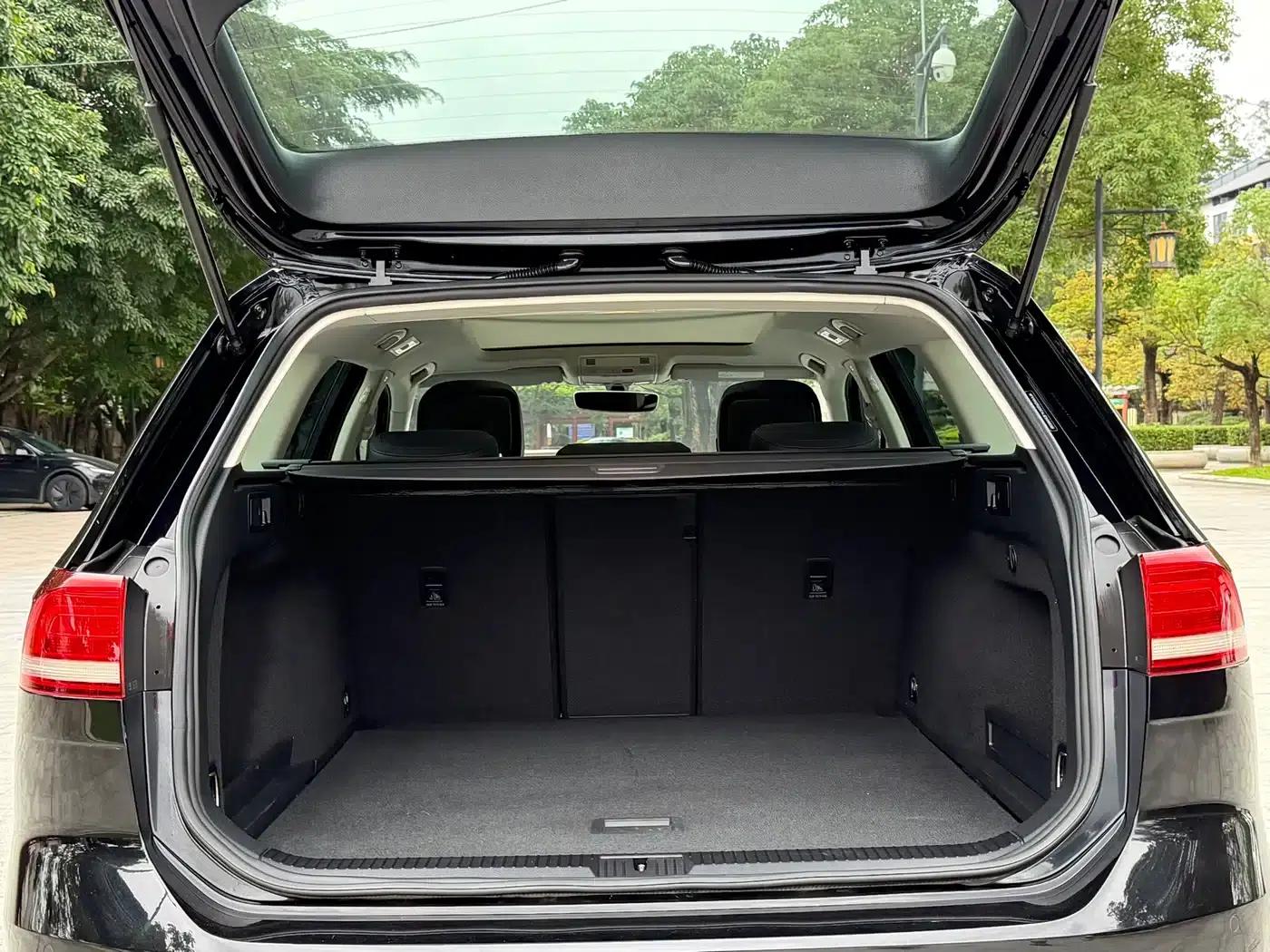Passat Variant 2018 380TSI 2WD Comfortline — миниатюра 18