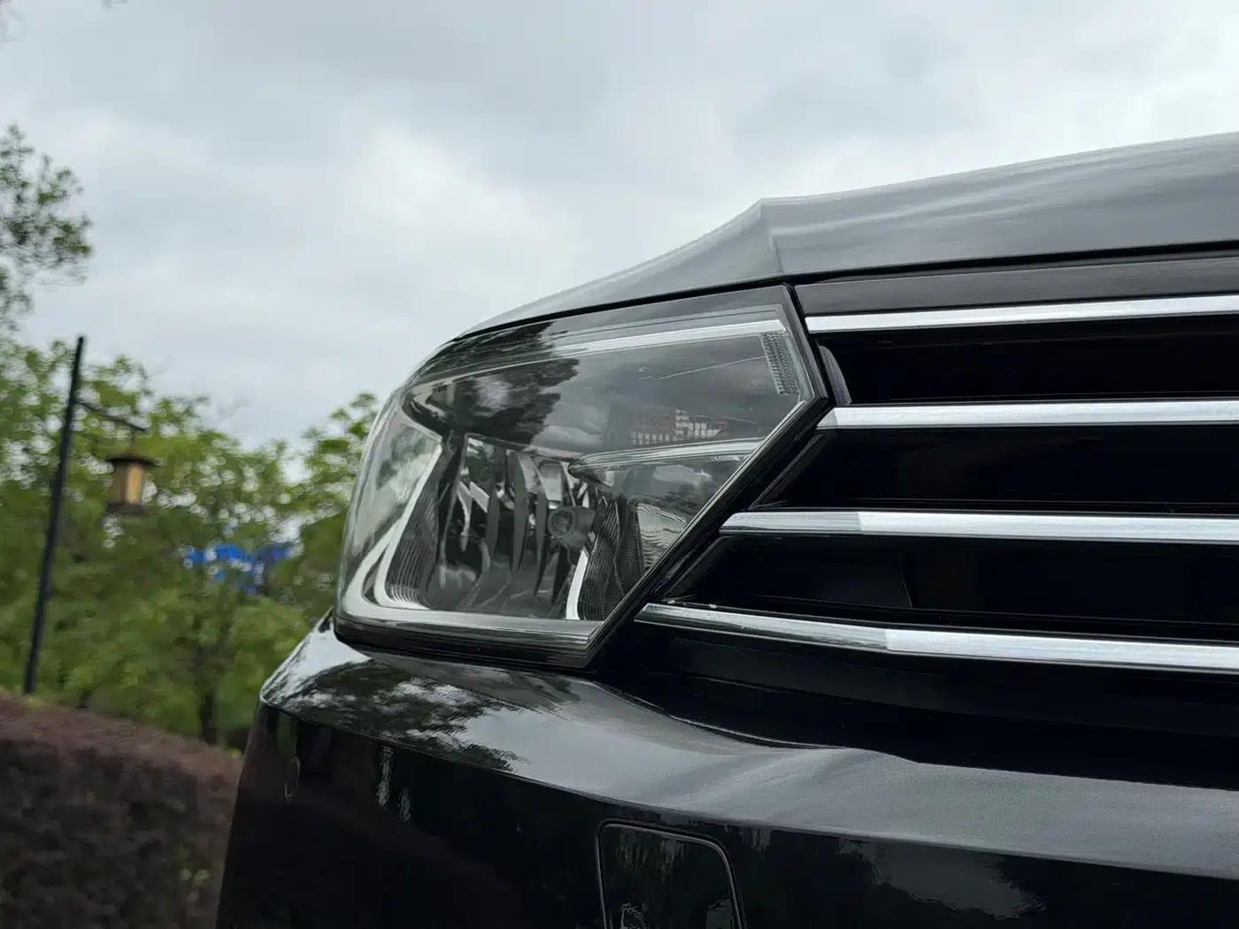 Passat Variant 2018 380TSI 2WD Comfortline — миниатюра 45