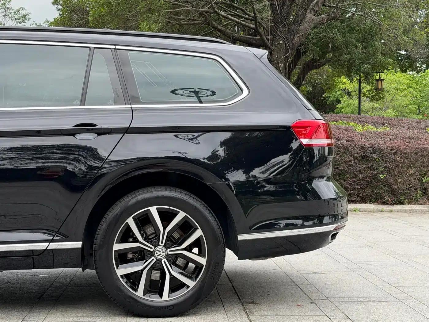 Passat Variant 2018 380TSI 2WD Comfortline — миниатюра 47