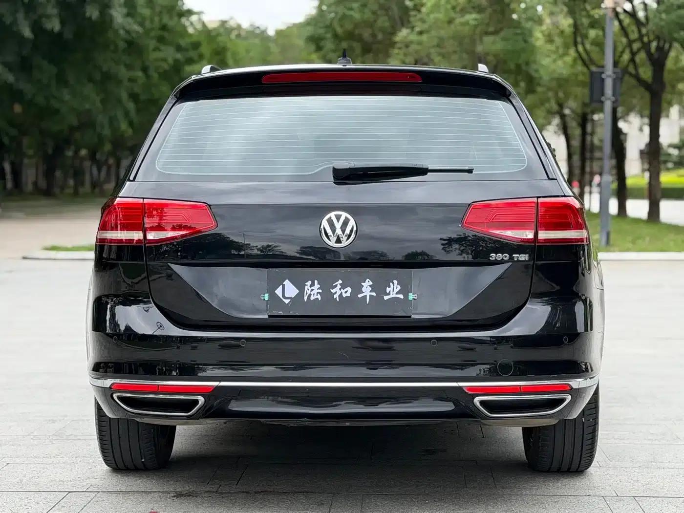 Passat Variant 2018 380TSI 2WD Comfortline — миниатюра 49