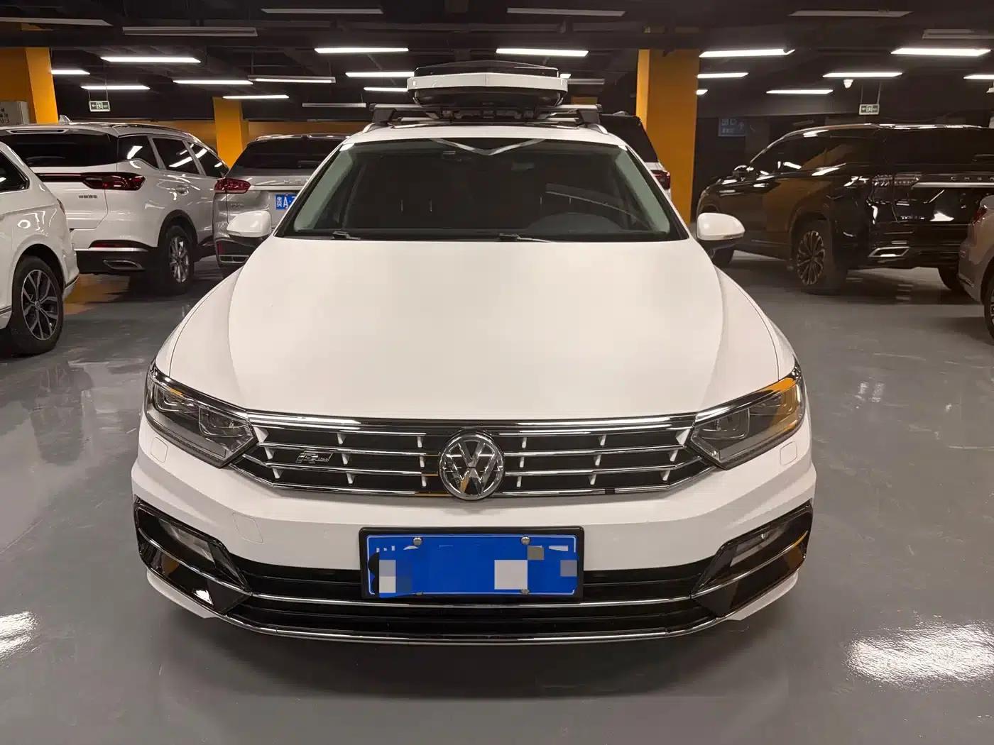 2016 Volkswagen Passat Variant 380TSI 2WD R-line — миниатюра 2