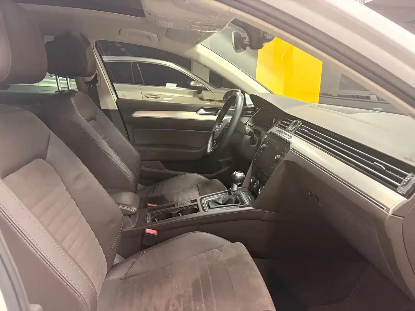 2016 Volkswagen Passat Variant 380TSI 2WD R-line — миниатюра 4