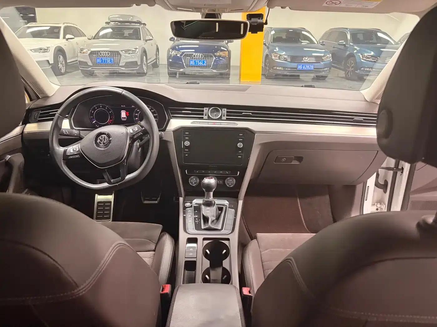 2016 Volkswagen Passat Variant 380TSI 2WD R-line — миниатюра 8