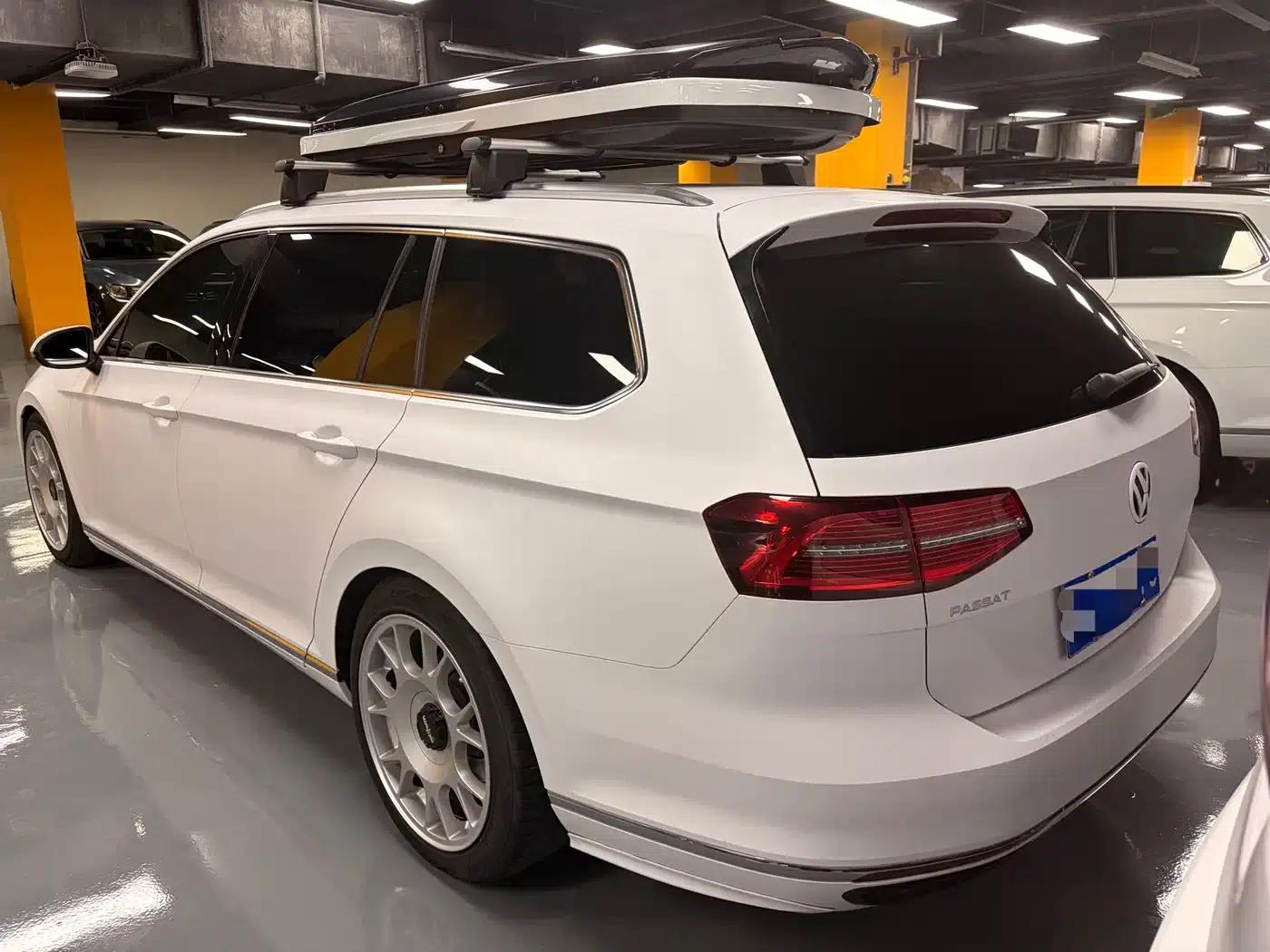 2016 Volkswagen Passat Variant 380TSI 2WD R-line — миниатюра 10